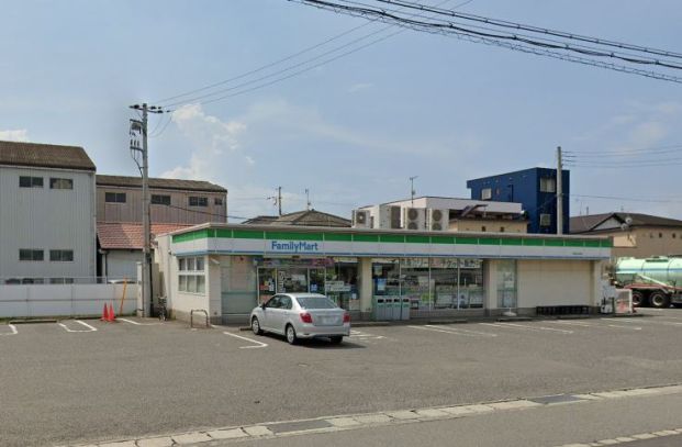 ファミリーマート 和歌山築港店の画像