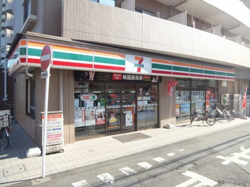 セブンイレブン 船橋本町7丁目店の画像