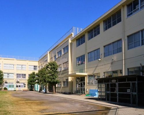 中野区立啓明小学校の画像