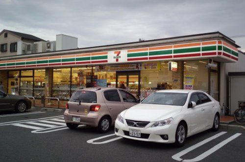 セブンイレブン 守口京阪北本通店の画像