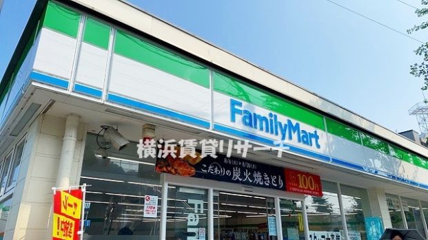 ファミリーマートニック片倉店の画像