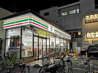 セブンイレブン阪急塚口駅南店の画像