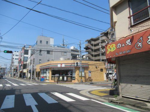 大口セブンイレブン横浜大口駅前店の画像