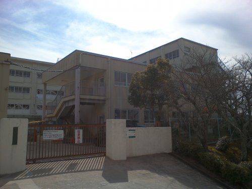 神戸市立ありの台小学校の画像