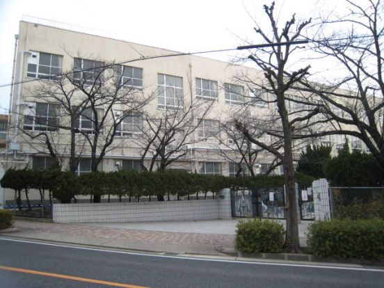 名古屋市立西山小学校の画像