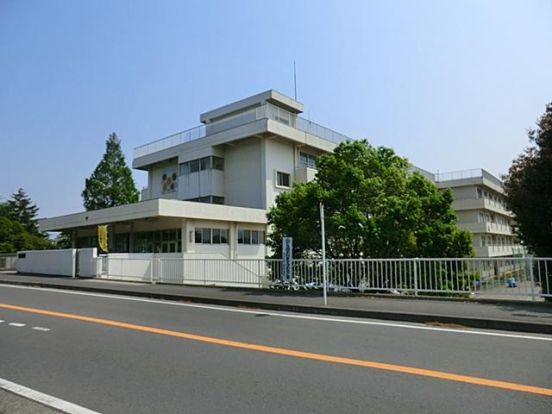 座間市立立野台小学校の画像