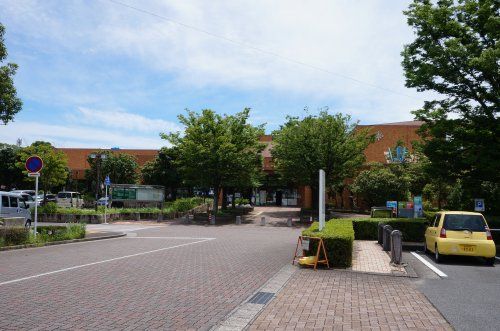 半田市立図書館の画像