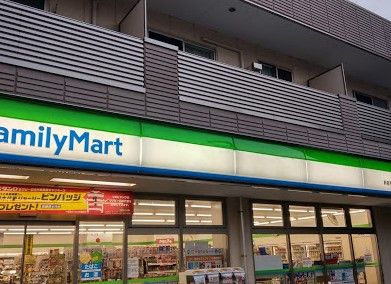 ファミリーマート 新宿税務署通り店の画像