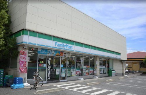 ファミリーマート 奥戸七丁目店の画像