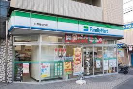 ファミリーマート 杉並堀の内店の画像