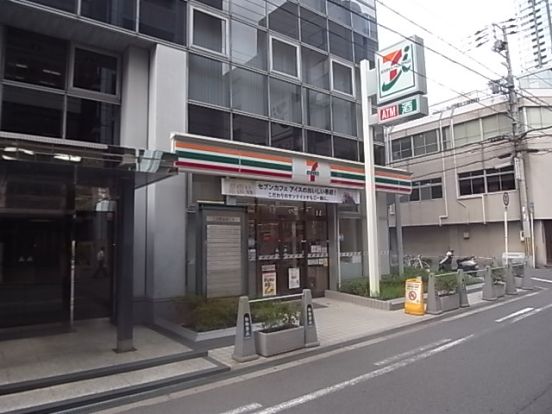 セブンイレブン 大阪江戸堀1丁目店の画像