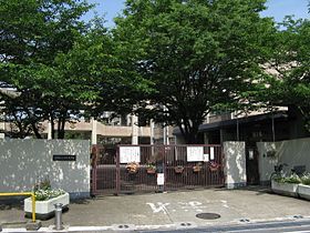 京都市立 西野小学校の画像