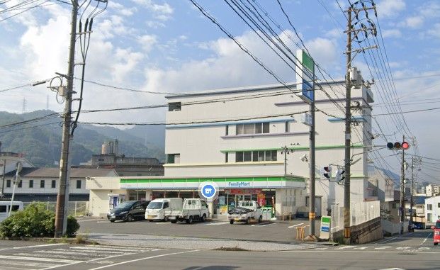 ファミリーマート 呉伏原店の画像