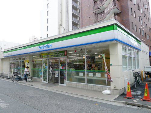 ファミリーマート 巣鴨スポーツセンター前店の画像