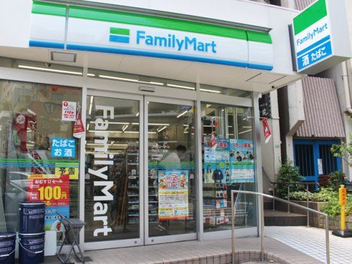 ファミリーマート 白山五丁目店の画像