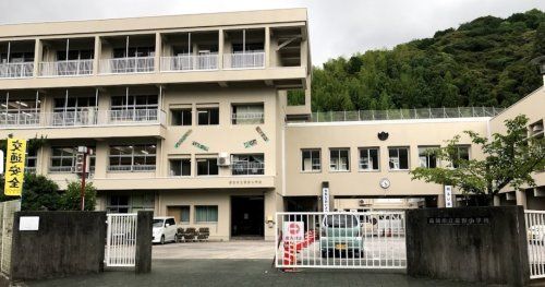 高知市立泉野小学校の画像