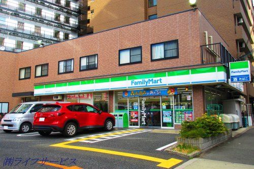 ファミリーマート 大阪回生病院前店の画像