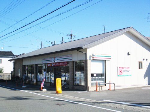 セブンイレブン 京都上桂宮ノ後町店の画像