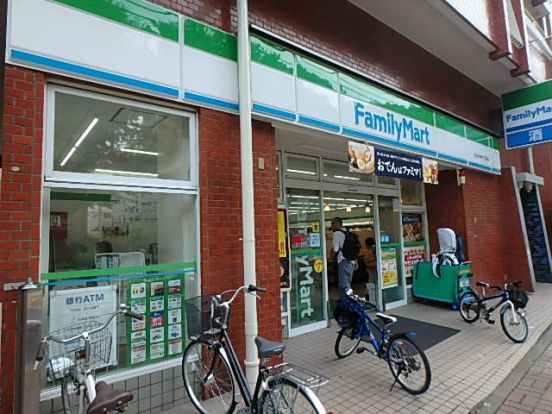 ファミリーマート 小石川ゆたて坂店の画像