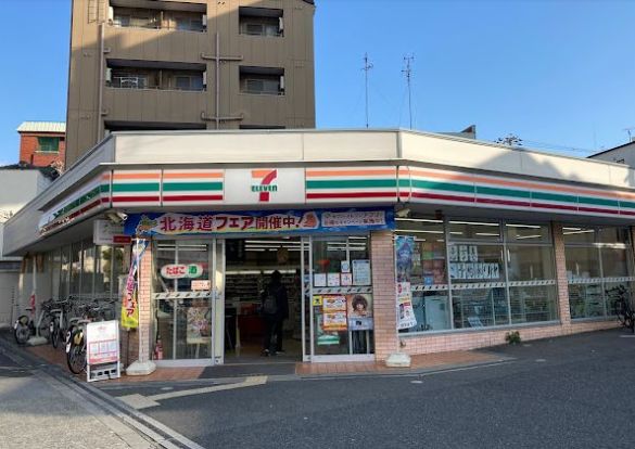 セブンイレブン 大阪岸里東1丁目店の画像