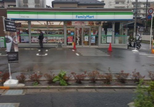 ファミリーマート 市川宝二丁目店の画像