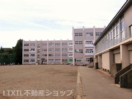 上越市立東本町小学校の画像