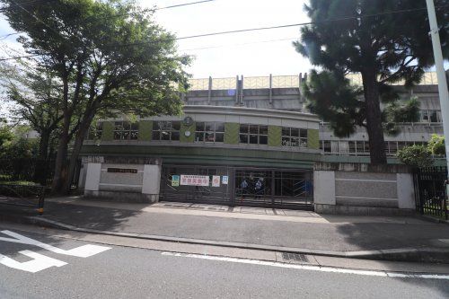 川崎市立西生田小学校の画像