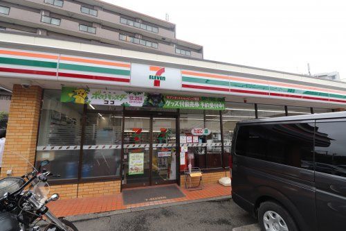 セブンイレブン 川崎若葉台駅前店の画像