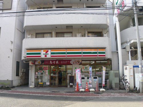 セブンイレブン 北区岸町1丁目店の画像