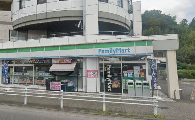 ファミリーマート 細谷古淵店の画像