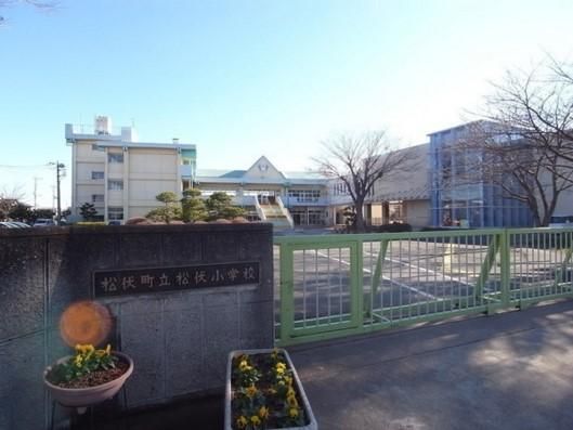 松伏町立松伏小学校の画像