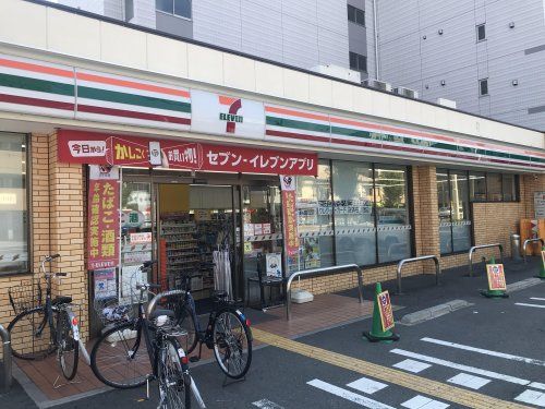 セブンイレブン大阪三軒家東店の画像