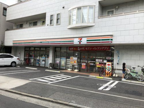 セブンイレブン北区志茂2丁目店の画像