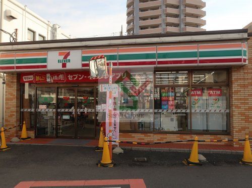 セブンイレブン狭山ヶ丘駅西口店の画像