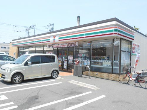 セブンイレブン 横浜鶴見二ツ池店の画像