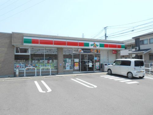 ファミリーマート 横浜駒岡二丁目店の画像