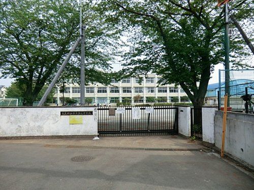 武蔵村山市立第三中学校の画像