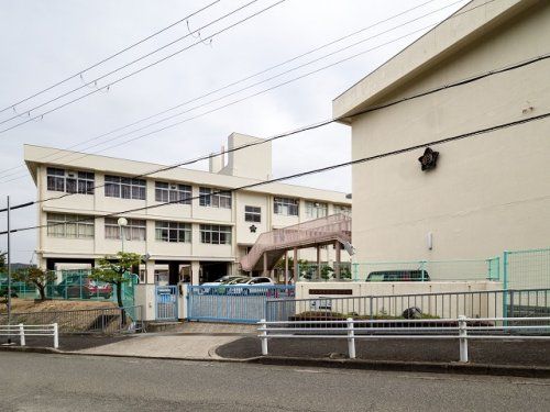 神戸市立菅の台小学校の画像