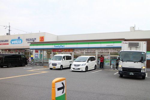 ファミリーマート 東大阪森河内東店の画像