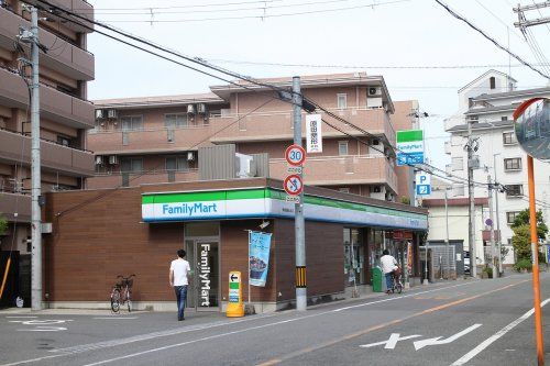 ファミリーマート 東大阪稲田上町店の画像