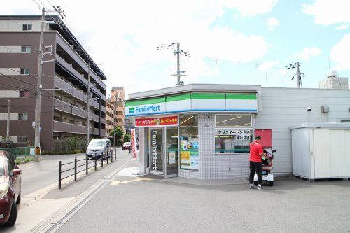 ファミリーマート 鶴見今津北店の画像