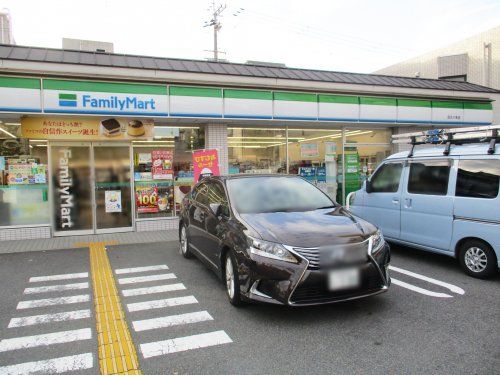 ファミリーマート 烏丸十条店の画像