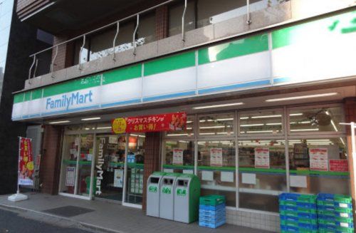 ファミリーマート 東神田二丁目店の画像