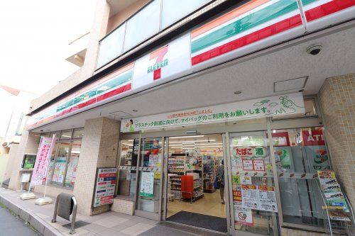 セブンイレブン 京王稲田堤駅南口店の画像