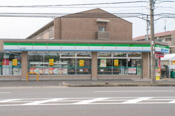 ファミリーマート 枚方大橋店の画像