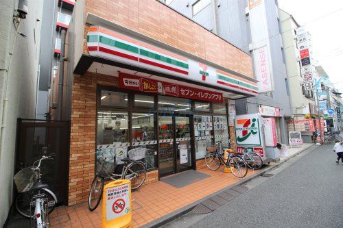 セブンイレブン川崎新丸子駅前店の画像