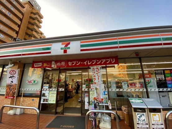 セブンイレブン横浜生麦4丁目店の画像