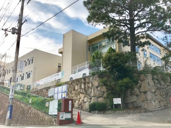 神戸市立御影北小学校の画像