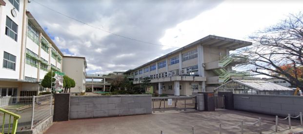 倉敷市立万寿小学校の画像