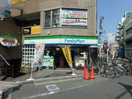 ファミリーマート 大山駅北店の画像